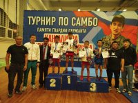 Первоклассной борьбой отличились байконурские самбисты