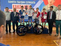 Первоклассной борьбой отличились байконурские самбисты