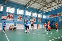 На спартакиаде разгорелись волейбольные баталии