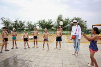 Детские клубы весело провели время