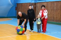 Семейная спортивная эстафета «Папа, мама, я – спортивная семья!»:  праздник силы, ловкости и единства