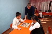 Шашечный поединок дружбы