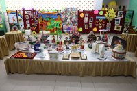 Венок дружбы расцвёл в выставочном зале Центра творчества